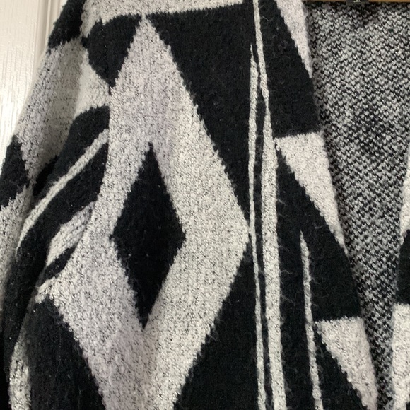 Women Coat - Picture 2 of 4